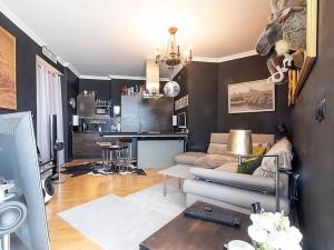 Pronájem bytu 2+kk, Praha - Žižkov, Pitterova, 90 m2