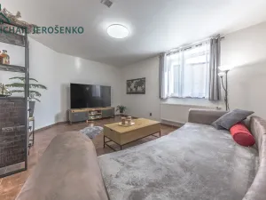 Prodej rodinného domu, Kostelec nad Černými lesy, Pražská, 361 m2