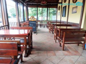 Pronájem restaurace, Praha, Toužimská, 310 m2