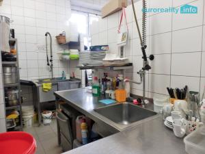 Pronájem restaurace, Praha, Toužimská, 310 m2