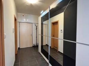 Pronájem bytu 2+kk, Praha, Na výspě, 52 m2
