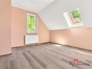 Prodej rodinného domu, Smolné Pece, 202 m2