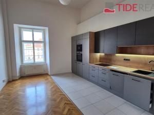 Pronájem bytu 4+1, Praha, Staroměstské náměstí, 170 m2