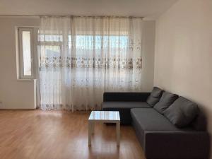 Pronájem bytu 1+kk, Praha - Vysočany, Poděbradská, 35 m2
