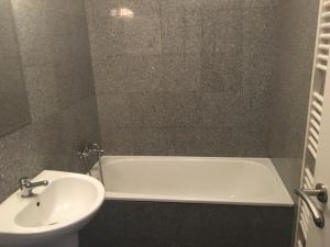 Pronájem bytu 1+kk, Praha - Vysočany, 25 m2