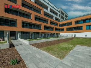 Pronájem kanceláře, Praha - Hloubětín, Poděbradská, 31 m2