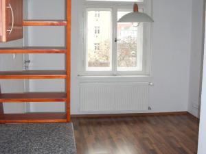 Pronájem bytu 1+kk, Praha - Vysočany, Kbelská, 22 m2