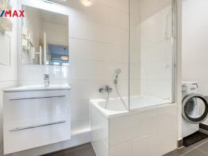 Pronájem bytu 1+kk, Praha, Kandertova, 27 m2