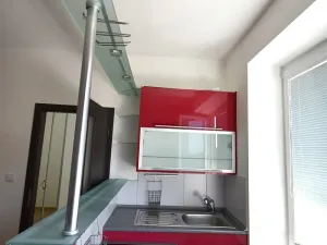 Pronájem bytu 2+kk, Praha - Žižkov, Hartigova, 36 m2