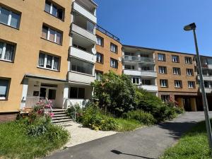 Prodej bytu 3+1, Karlovy Vary, Gagarinova, 79 m2
