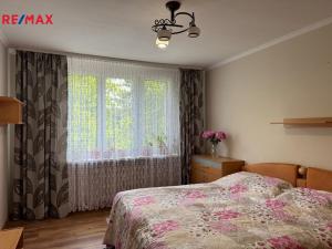 Prodej bytu 3+1, Karlovy Vary, Gagarinova, 79 m2