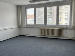Pronájem kanceláře, Plzeň - Východní Předměstí, Modřínová, 27 m2