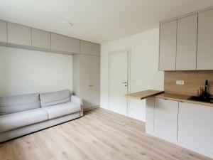 Pronájem bytu 1+kk, Praha - Strašnice, Strančická, 25 m2