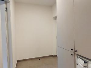 Pronájem bytu 1+kk, Praha - Strašnice, Strančická, 25 m2