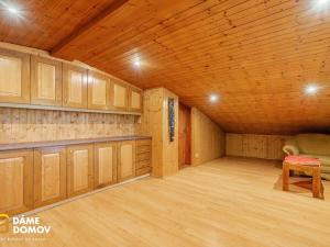 Prodej výrobních prostor, Halenkov, 753 m2
