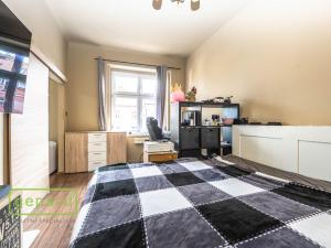 Pronájem bytu 1+1, Praha, U Uranie, 40 m2