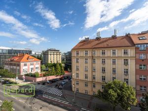 Pronájem bytu 1+1, Praha, U Uranie, 40 m2