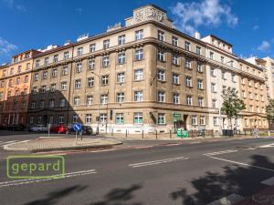 Pronájem bytu 1+1, Praha, U Uranie, 40 m2