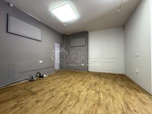 Pronájem obchodního prostoru, Praha, náměstí Interbrigády, 88 m2