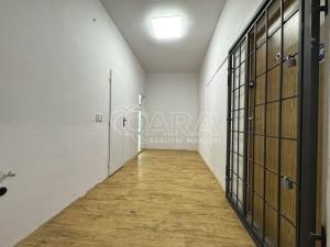 Pronájem obchodního prostoru, Praha, náměstí Interbrigády, 88 m2