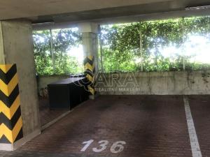 Pronájem garážového stání, Praha, Zakšínská, 5 m2