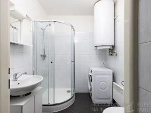 Pronájem bytu 2+1, Praha - Smíchov, Preslova, 55 m2