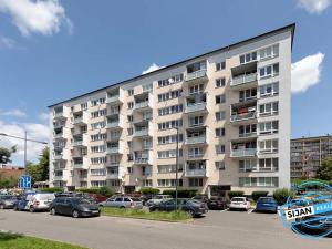 Prodej bytu 2+1, Opava, Holasická, 51 m2