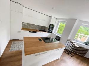 Pronájem rodinného domu, Průhonice, Pod Valem II., 270 m2
