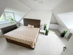 Pronájem rodinného domu, Průhonice, Pod Valem II., 270 m2