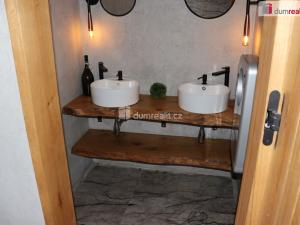 Prodej garáže, Horní Věstonice, U Venuše, 165 m2