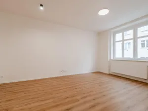 Pronájem bytu 2+1, Praha - Smíchov, Ke Koulce, 76 m2