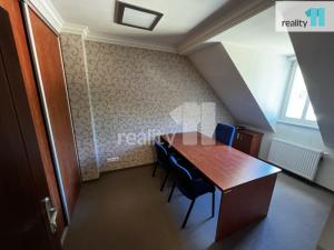 Pronájem kanceláře, Karlovy Vary - Dvory, Chebská, 61 m2
