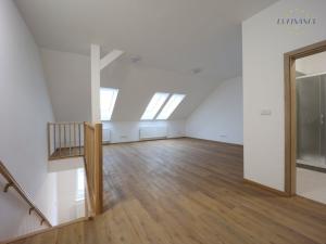 Pronájem kanceláře, Kladno, Bendlova, 113 m2