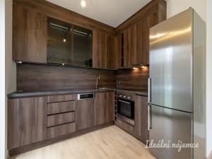 Pronájem bytu 2+kk, Praha - Hrdlořezy, Učňovská, 54 m2