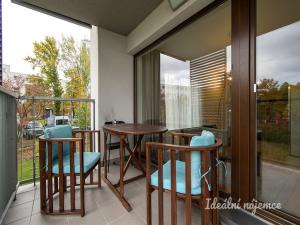 Pronájem bytu 2+kk, Praha - Hrdlořezy, Učňovská, 54 m2