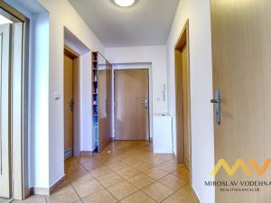 Pronájem bytu 2+kk, Hradec Králové - Nový Hradec Králové, Rybova, 58 m2