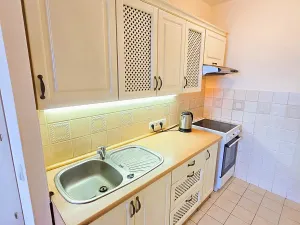 Prodej bytu 2+kk, Praha - Háje, Mendelova, 42 m2
