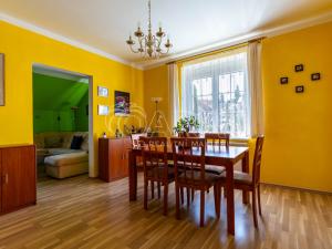 Prodej rodinného domu, Praha, Poděbradova, 206 m2