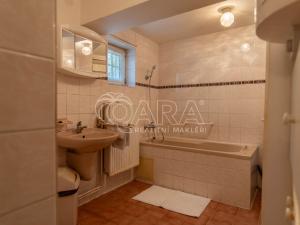 Prodej rodinného domu, Praha, Poděbradova, 206 m2