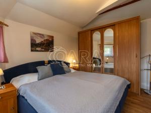 Prodej rodinného domu, Praha, Poděbradova, 206 m2