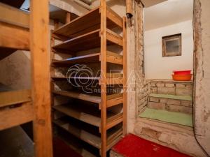 Prodej rodinného domu, Praha, Poděbradova, 206 m2