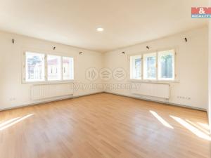 Prodej činžovního domu, Liběchov, nám. V. Levého, 1120 m2