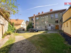 Prodej činžovního domu, Liběchov, nám. V. Levého, 1120 m2