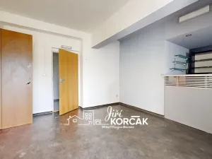 Pronájem skladu, Blansko, Sušilova, 578 m2