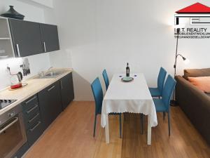 Prodej bytu 2+kk, Praha - Vysočany, Pod Harfou, 51 m2
