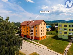 Prodej bytu 3+1, Lhenice, Sídliště SNP, 74 m2