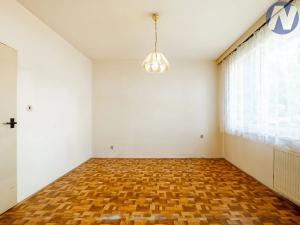 Prodej bytu 3+1, Volary, Sídl. Míru, 66 m2