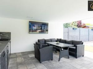Prodej rodinného domu, Buštěhrad, Břízová, 250 m2