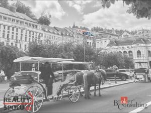 Prodej bytu 3+kk, Karlovy Vary, Divadelní náměstí, 137 m2