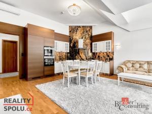 Prodej bytu 3+kk, Karlovy Vary, Divadelní náměstí, 137 m2